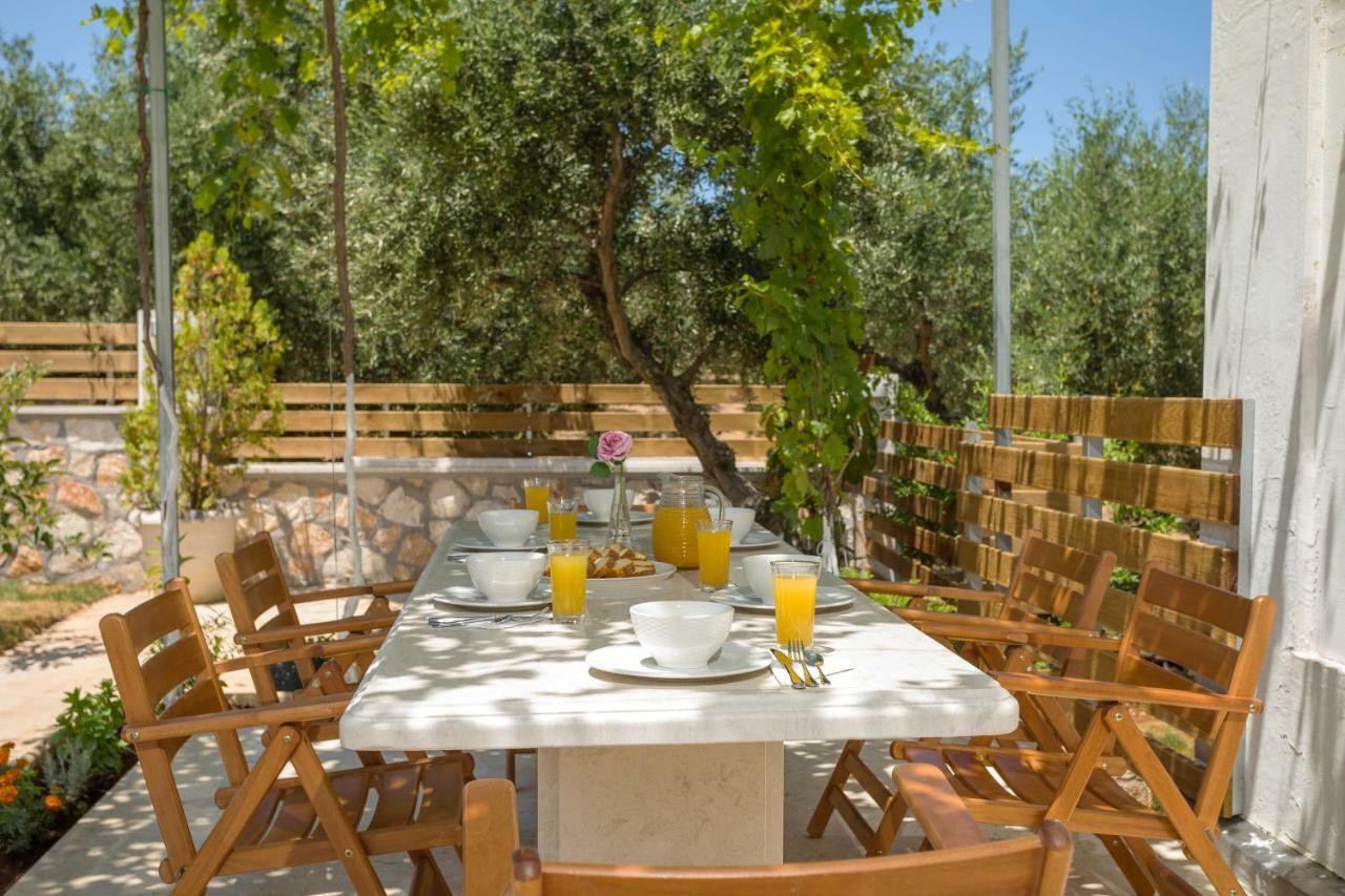 Villa Serenity Agia Marina  Luaran gambar