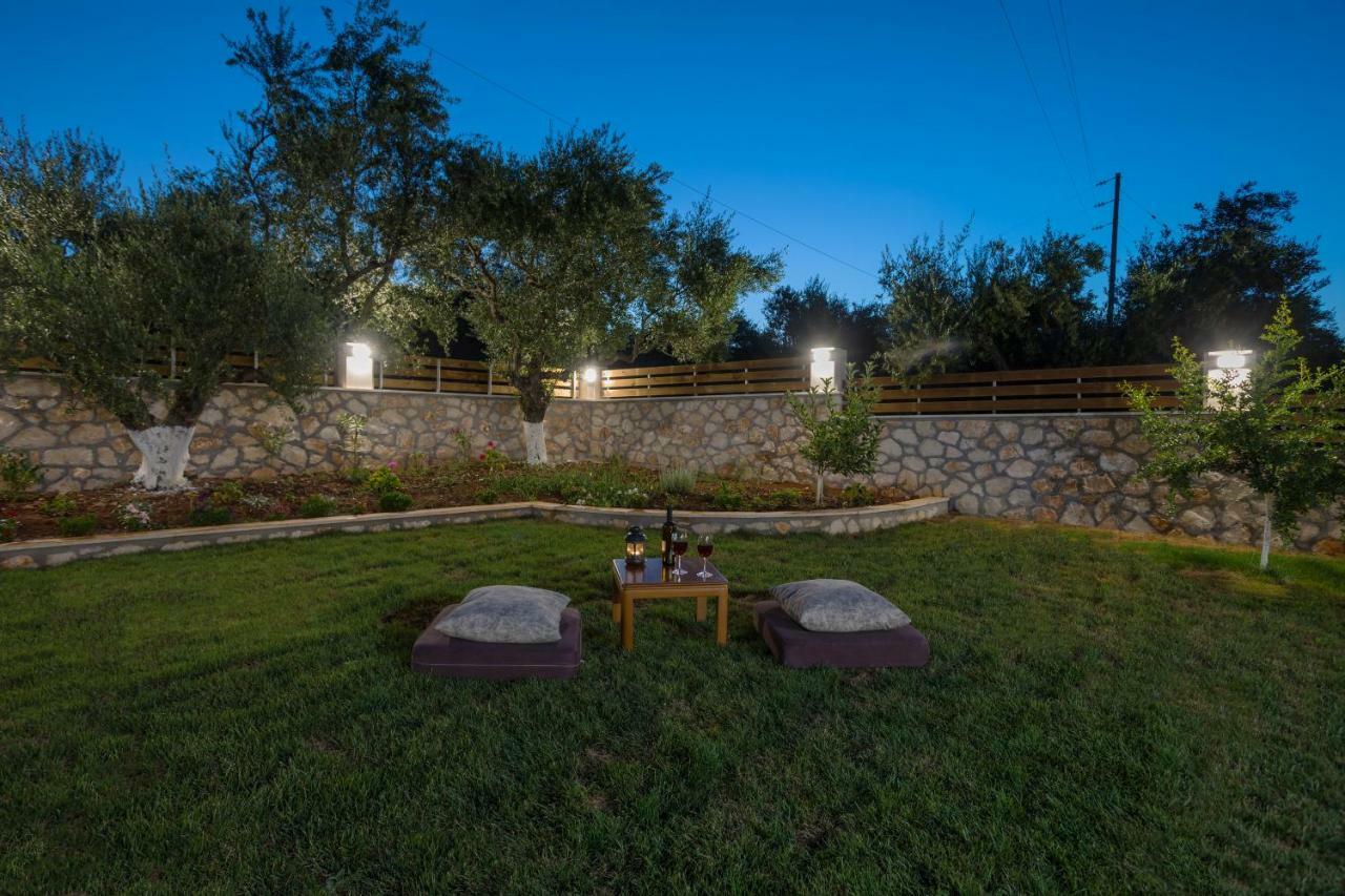 Villa Serenity Agia Marina  Luaran gambar