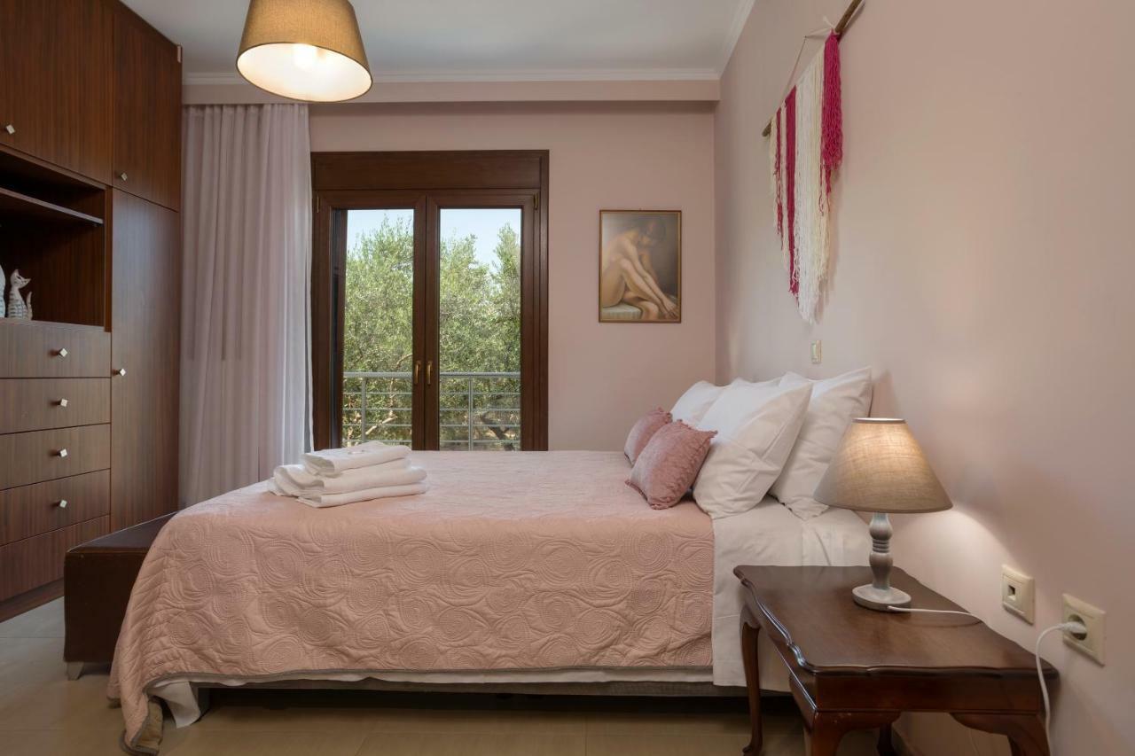 Villa Serenity Agia Marina  Luaran gambar