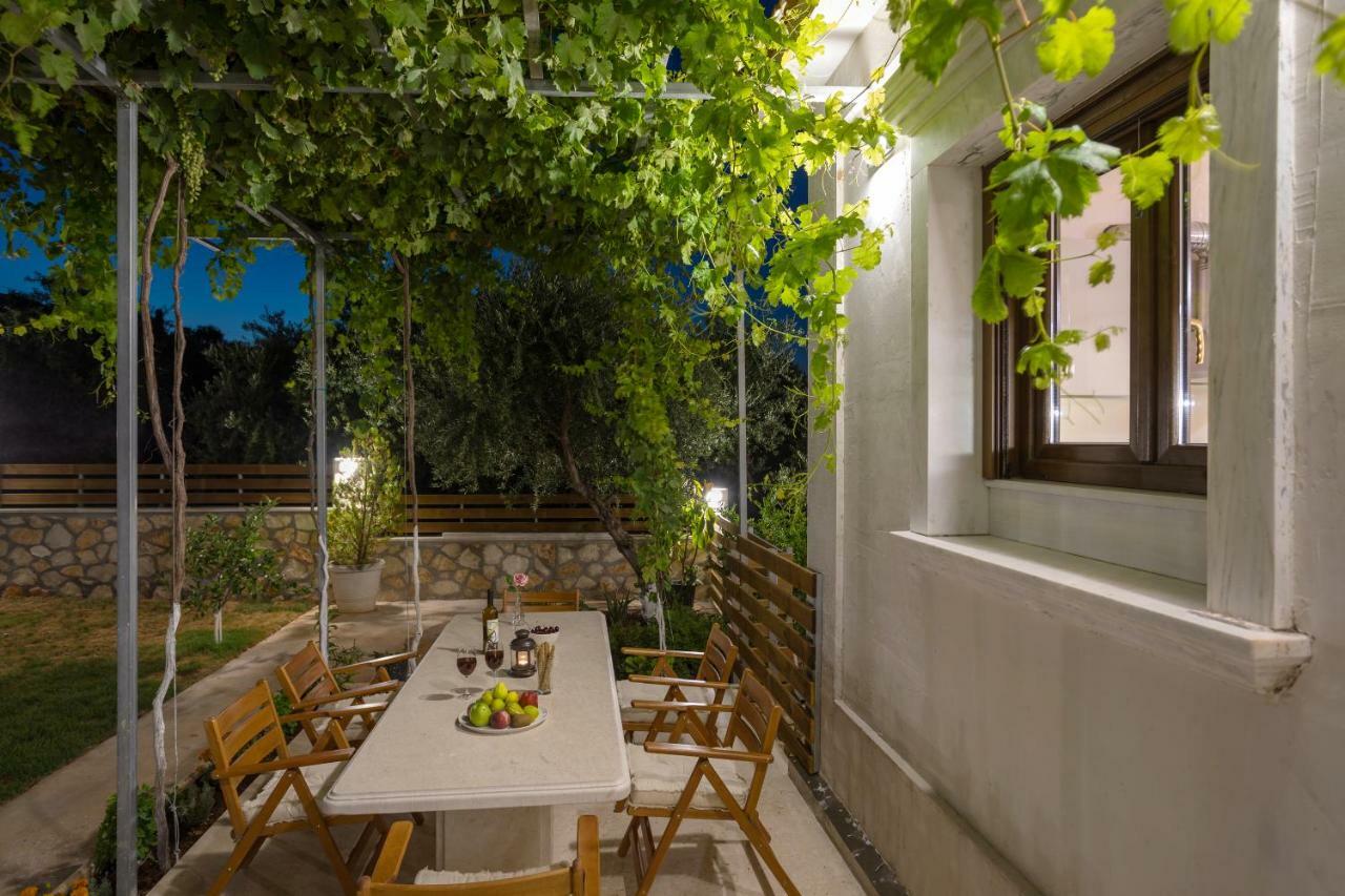 Villa Serenity Agia Marina  Luaran gambar