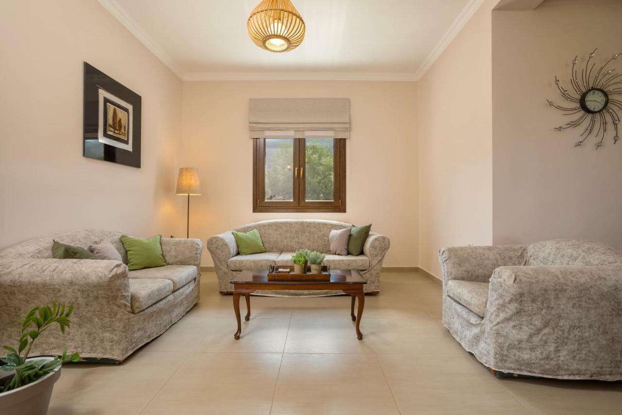 Villa Serenity Agia Marina  Luaran gambar