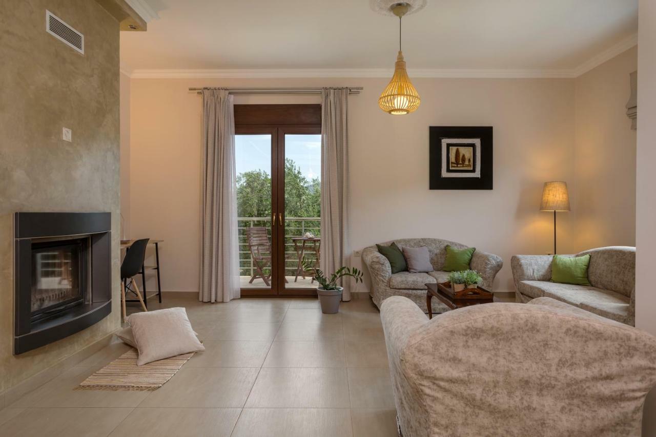 Villa Serenity Agia Marina  Luaran gambar